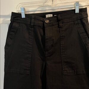 a new day Black Capris, ankle length size 6